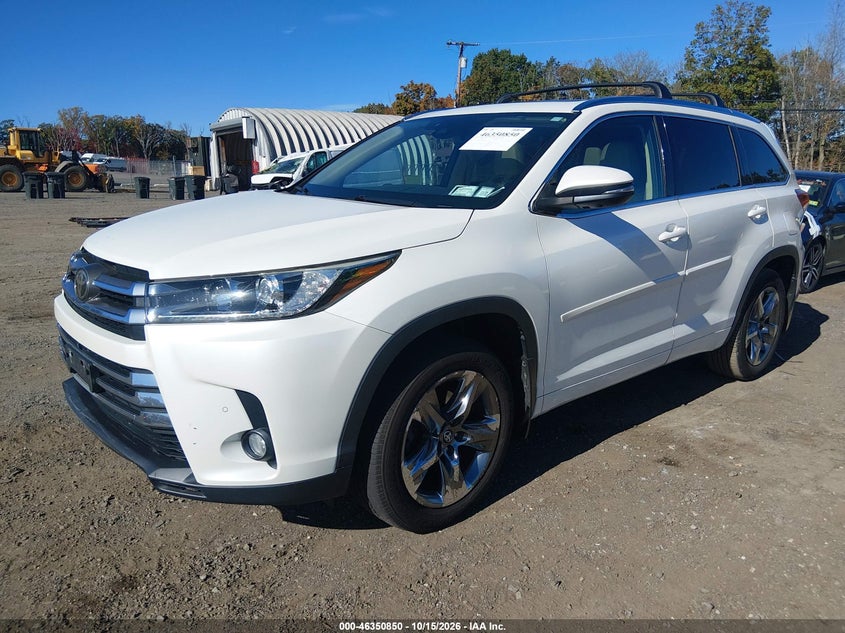 2018 Toyota Highlander Limited Platinum, Front End, IAAI, VIN 5TDDZRFH8JS885653 — photo 2