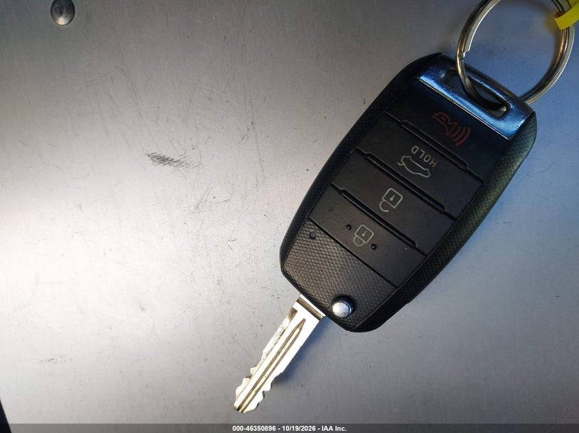 2017 KIA FORTE LX · Фото 11