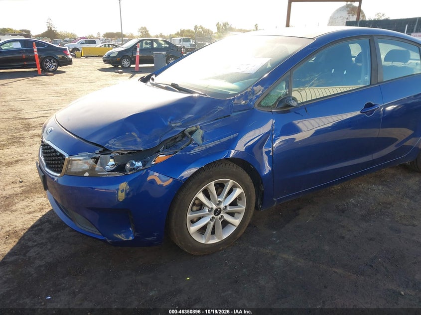 2017 KIA FORTE LX · Фото 6