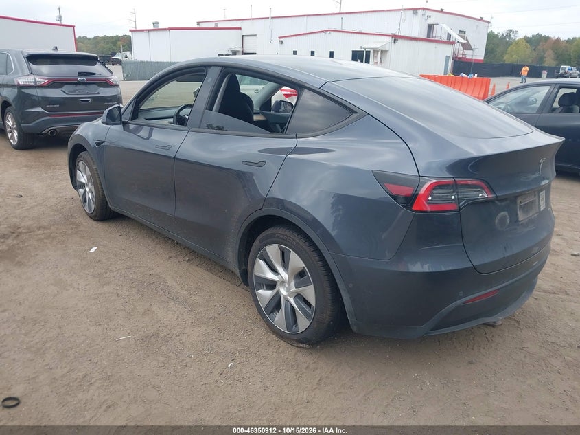Vin: 5yjygdeexmf068923, lot: 46851178, tesla model y long range dual motor all-wheel drive 20213