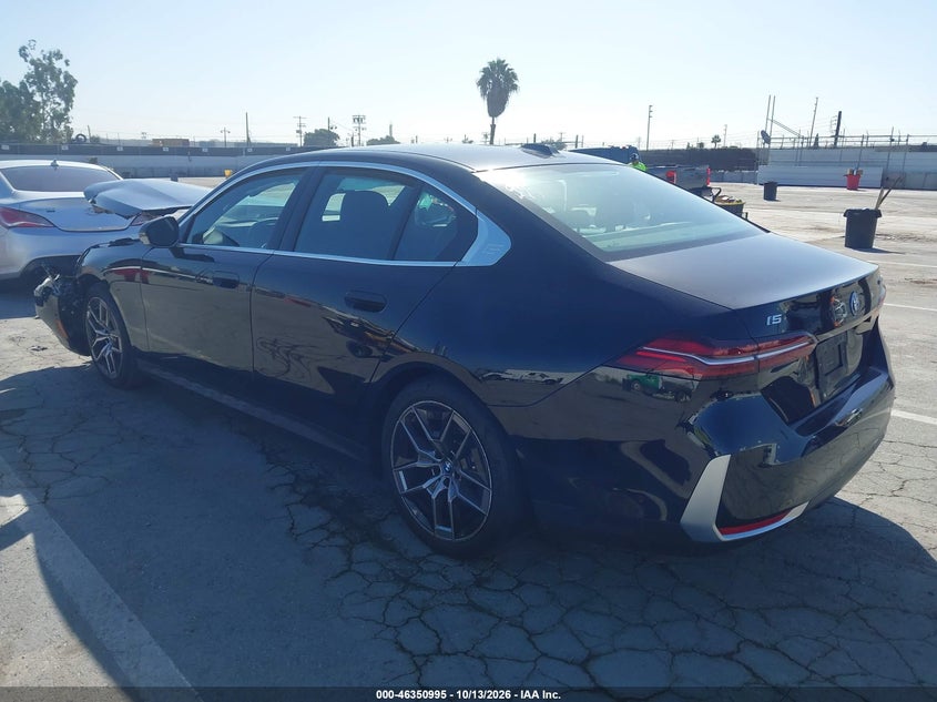 Vin: wby33fk07sct36992, lot: 46851261, bmw i5 edrive40 20253