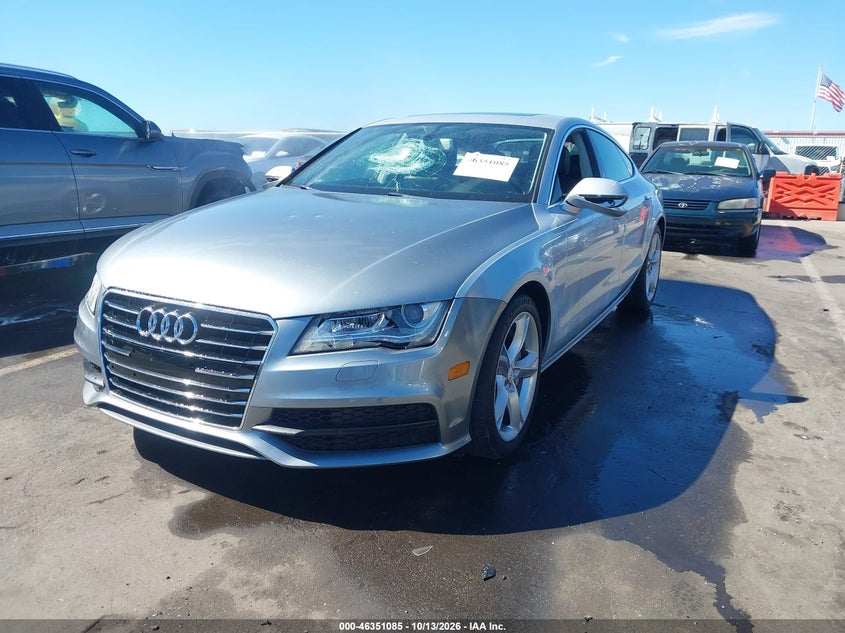 2013 Audi A7 3.0T Premium, Вандализм, IAAI, VIN WAU3GCFC4DN032984 — фото 2