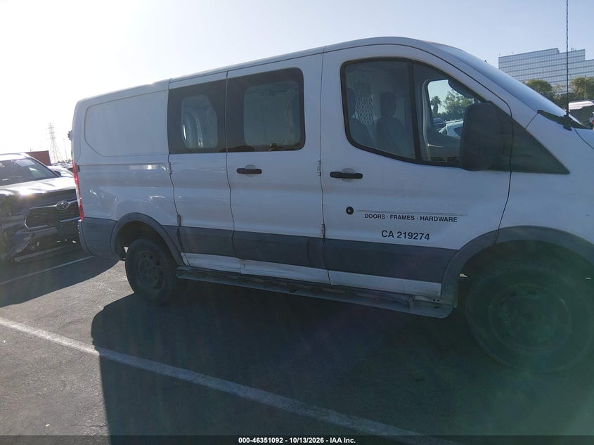 2015 FORD TRANSIT-250 · Фото 13