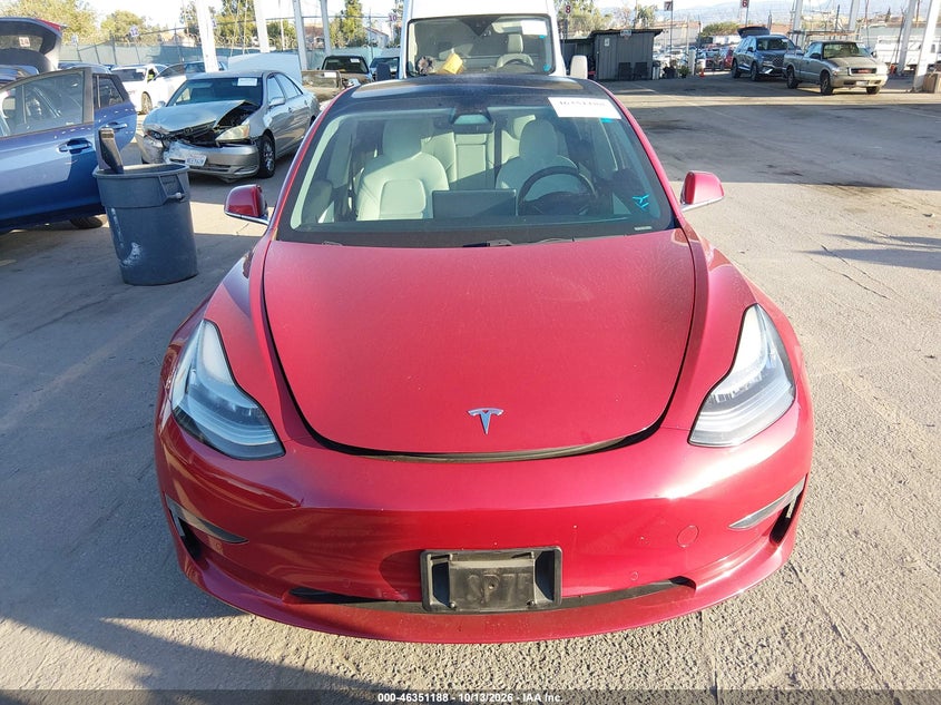 TESLA MODEL 3 - zdjęcie 13