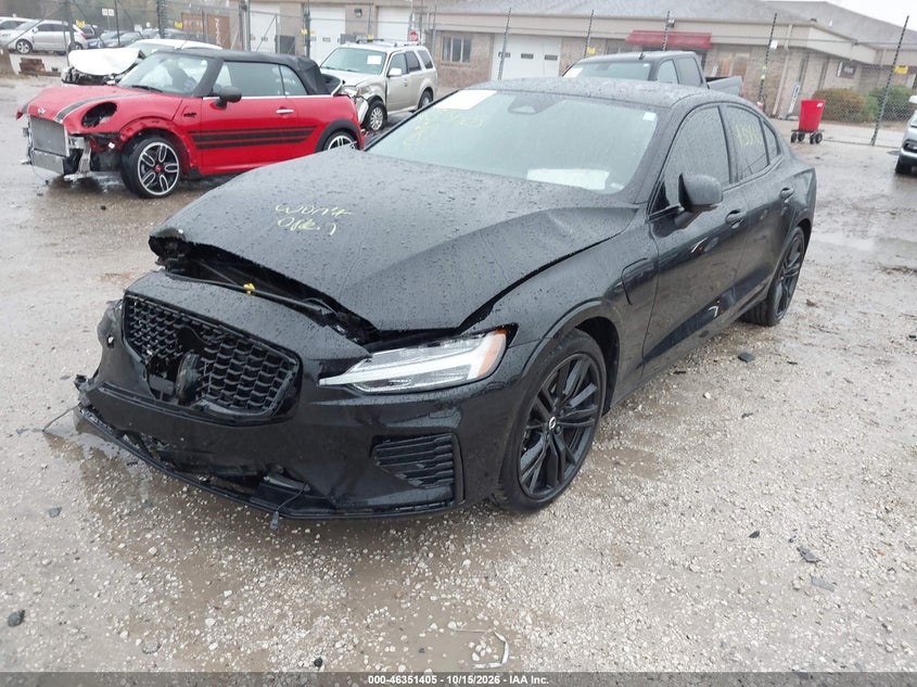 Vin: 7jrh60ft2p6238227, lot: 46851671, volvo s60 recharge plug-in hybrid t8 plus black edition 20232