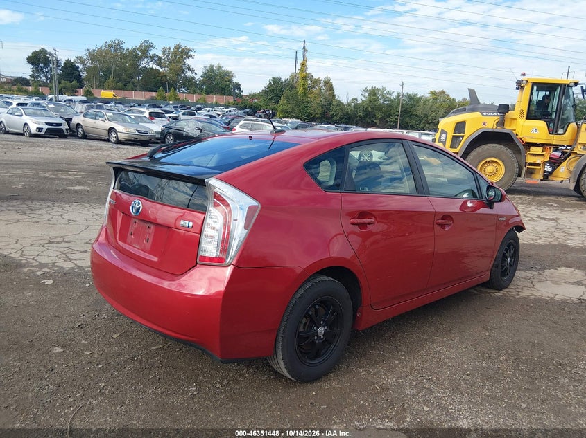 Vin: jtdkn3du9c5451749, lot: 46851714, toyota prius three 20124