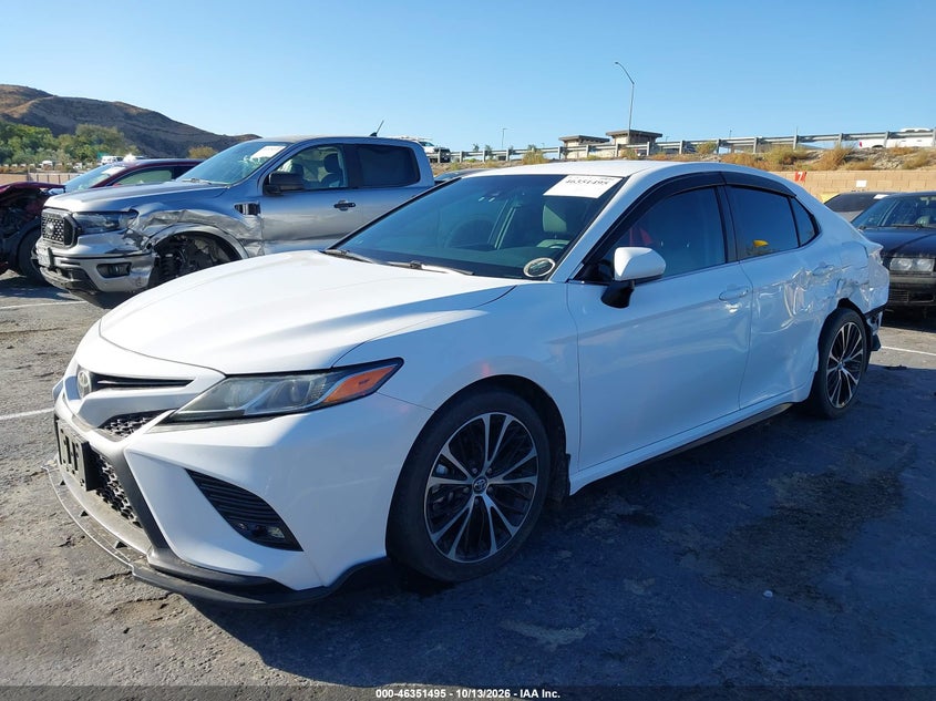 2018 Toyota Camry Se, Левый зад, IAAI, VIN 4T1B11HK4JU523755 — фото 2