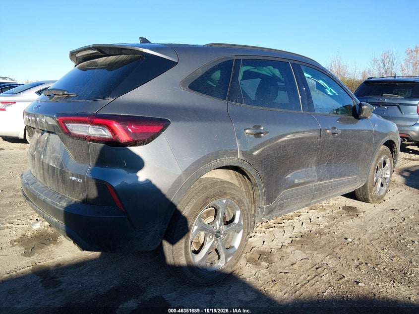 Vin: 1fmcu9mn2sua45587, lot: 46851955, ford escape st-line 20254