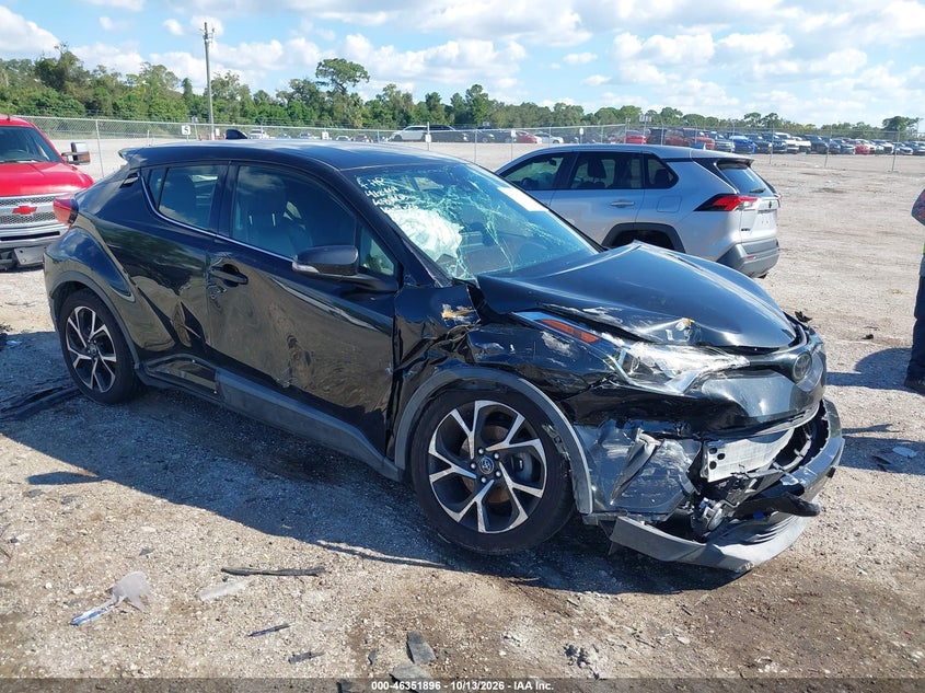 TOYOTA C-HR - zdjęcie 1