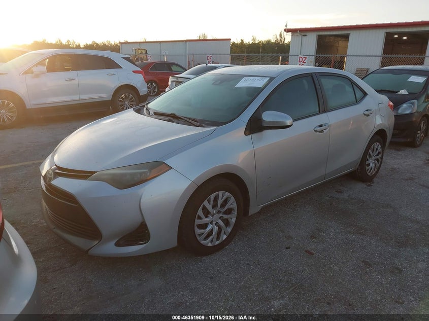 TOYOTA COROLLA - zdjęcie 2