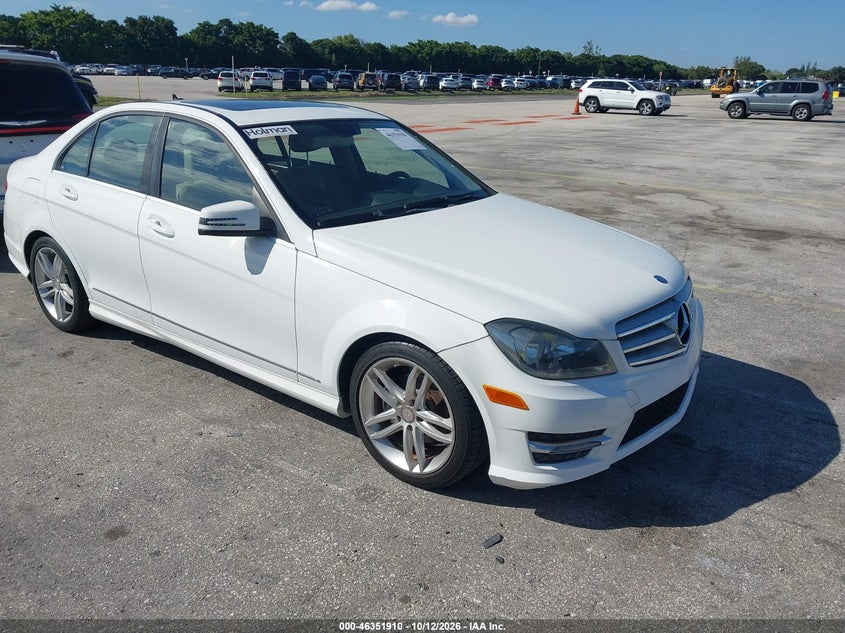 Vin: wddgf4hb1dr266970, lot: 46852176, mercedes-benz c 250 sport 2013 img_1