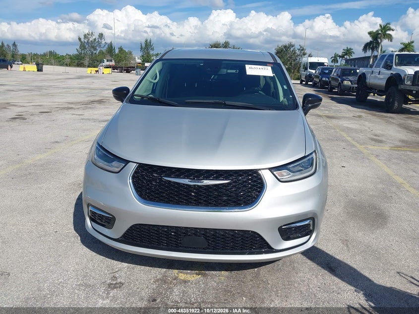 2024 CHRYSLER PACIFICA TOURING L · Фото 12
