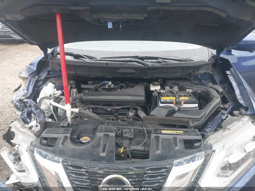 2017 NISSAN ROGUE SL · Photo 10