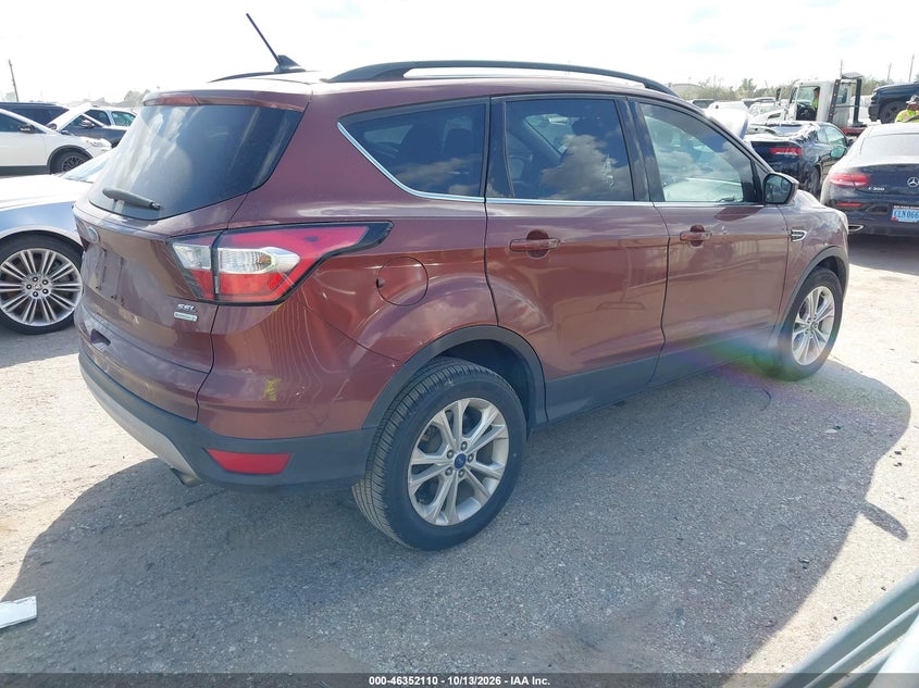 Vin: 1fmcu0hd2jub24754, lot: 46852376, ford escape sel 20184