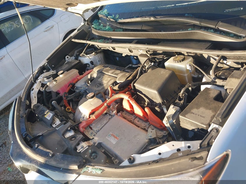 TOYOTA RAV4 HYBRID - zdjęcie 10