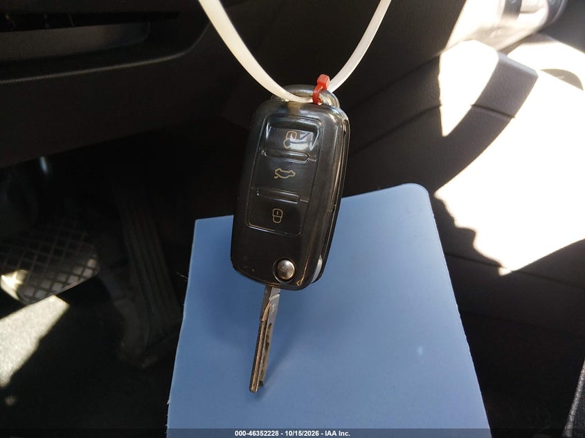 2012 VOLKSWAGEN JETTA 2.5L SE · Фото 11