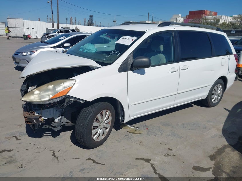 2006 Toyota Sienna Ce, Front End, IAAI, VIN 5TDZA23C26S470316 — photo 2