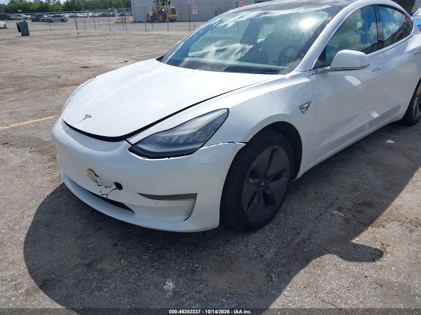 2020 TESLA MODEL 3 STANDARD RANGE PLUS REAR-WHEEL DRIVE/STANDARD RANGE REAR-WHEEL DRIVE · Фото 19