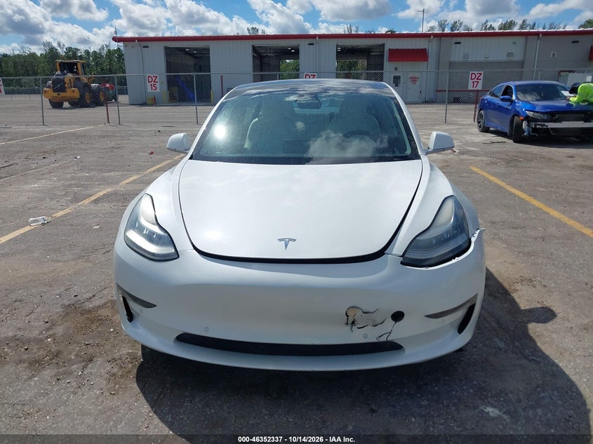2020 TESLA MODEL 3 STANDARD RANGE PLUS REAR-WHEEL DRIVE/STANDARD RANGE REAR-WHEEL DRIVE · Фото 6