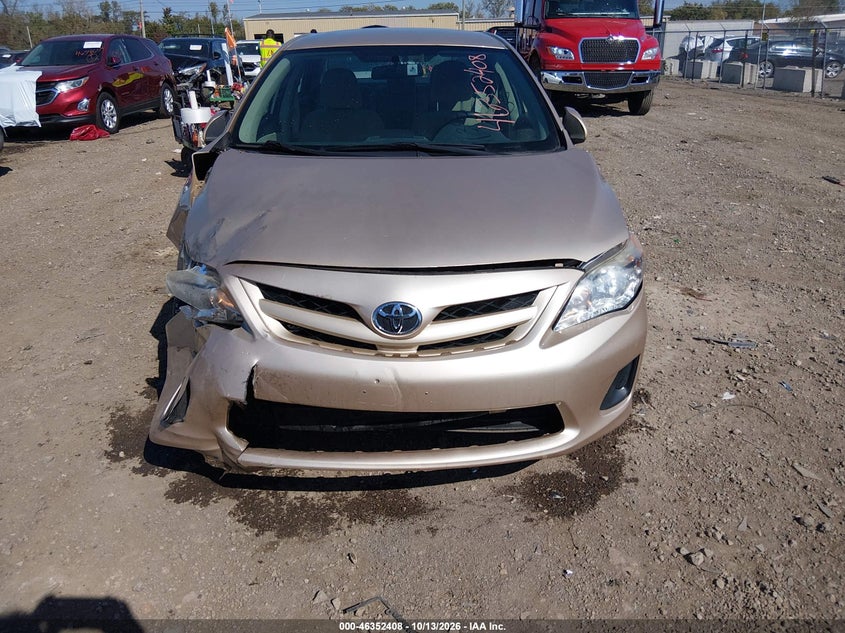 2012 TOYOTA COROLLA LE · Фото 18