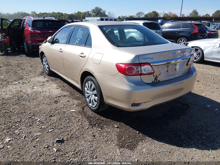 2012 TOYOTA COROLLA LE · Фото 3