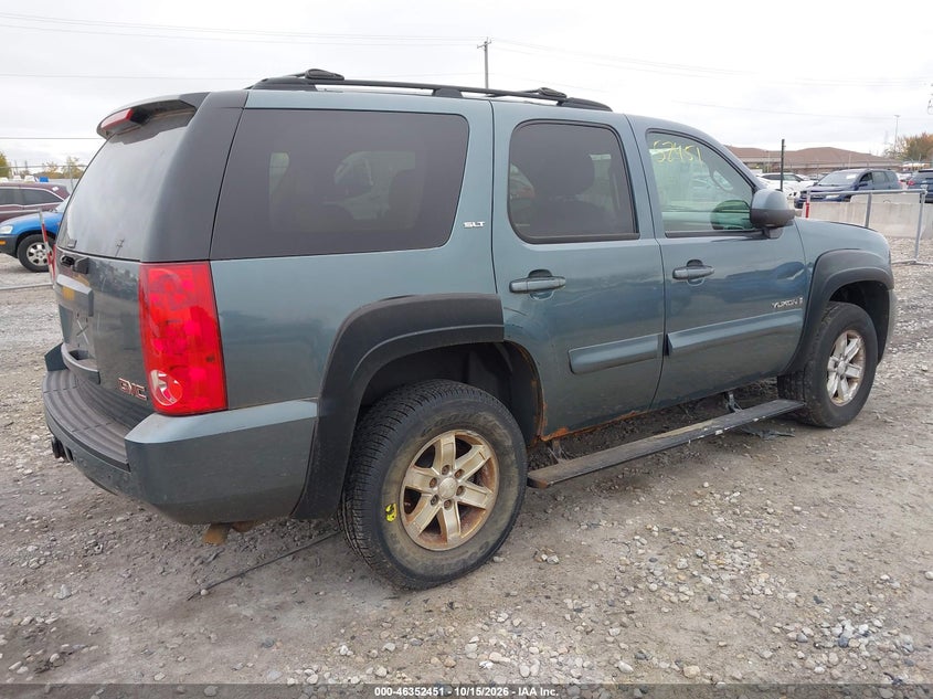 2009 GMC YUKON SLT2 · Фото 4