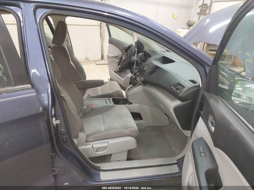 2014 HONDA CR-V LX · Фото 5