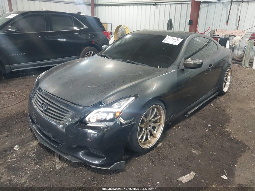 2008 Infiniti G37 Sport, Front & Rear, IAAI, VIN JNKCV64E88M128304 — photo 2