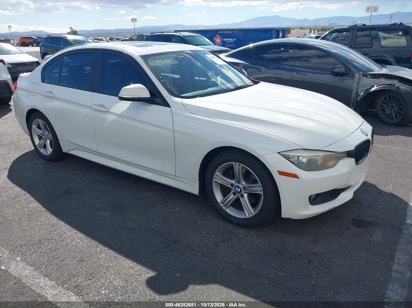 Vin: wba3c1c53df443468, lot: 46852917, bmw 328i 2013 img_1