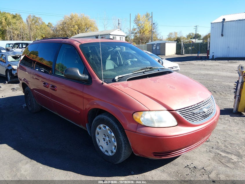 2004 Chrysler Town & Country LX