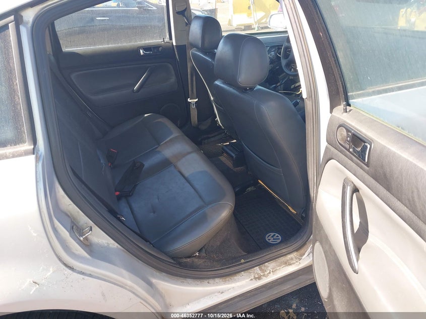 Фото 8 - VOLKSWAGEN PASSAT