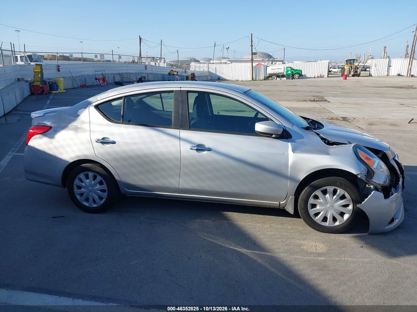 2015 NISSAN VERSA 1.6 SV · Фото 13