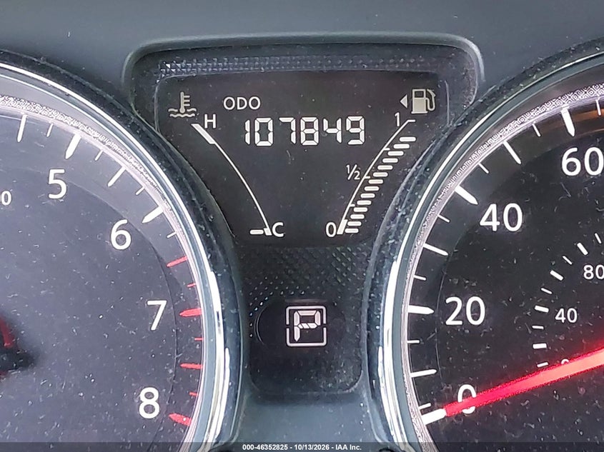 2015 NISSAN VERSA 1.6 SV · Фото 15