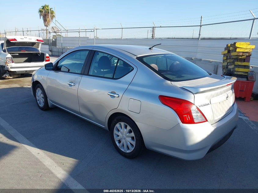 2015 NISSAN VERSA 1.6 SV · Фото 3
