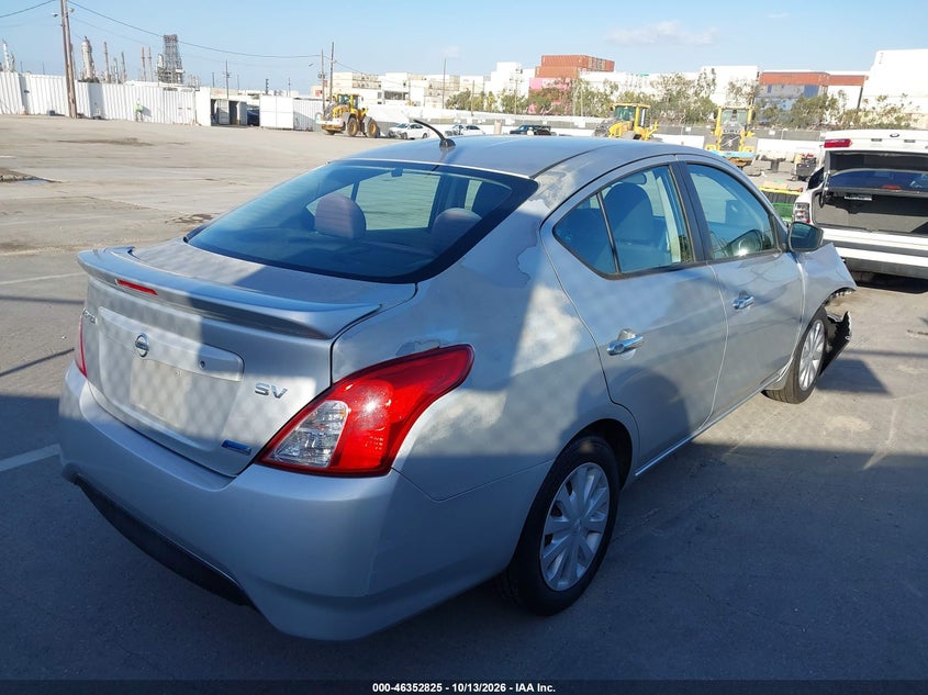 2015 NISSAN VERSA 1.6 SV · Фото 4