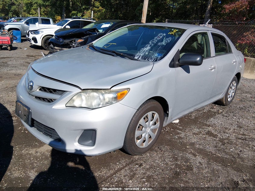 Vin: 2t1bu4eexdc955697, lot: 46853095, toyota corolla l 20132