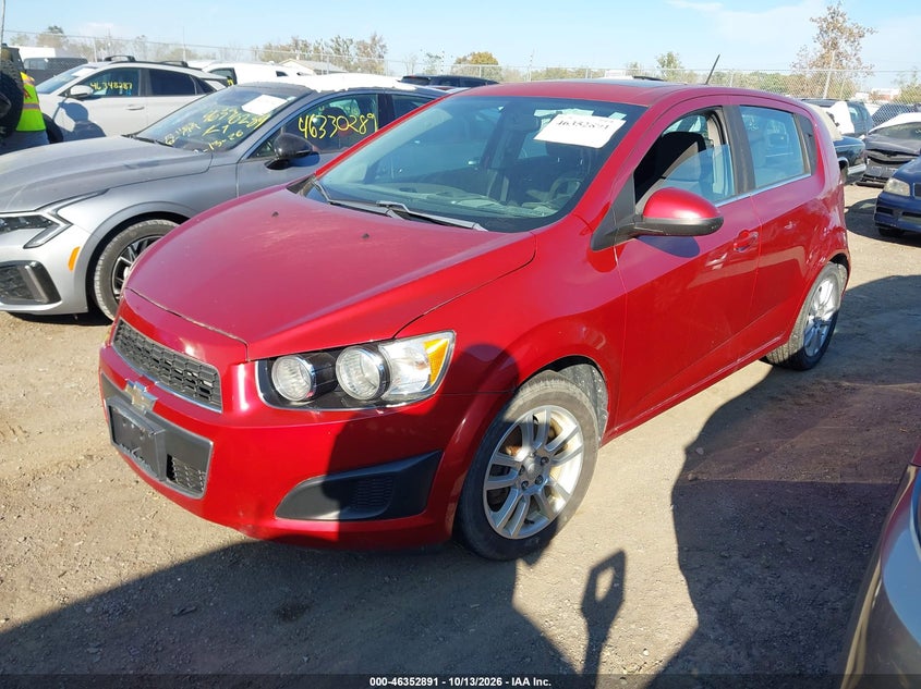 2016 Chevrolet Sonic Lt Auto, Normal Wear & Tear, IAAI, VIN 1G1JC6SB5G4141266 — photo 2