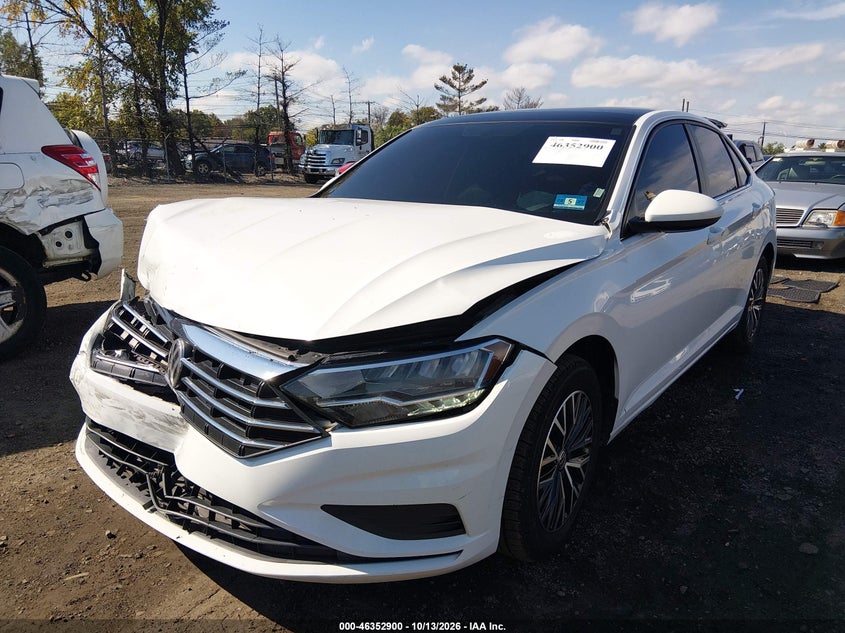 2020 Volkswagen Jetta 1.4T R-Line/1.4T S/1.4T Se, Front End, IAAI, VIN 3VWCB7BU7LM028537 — photo 2