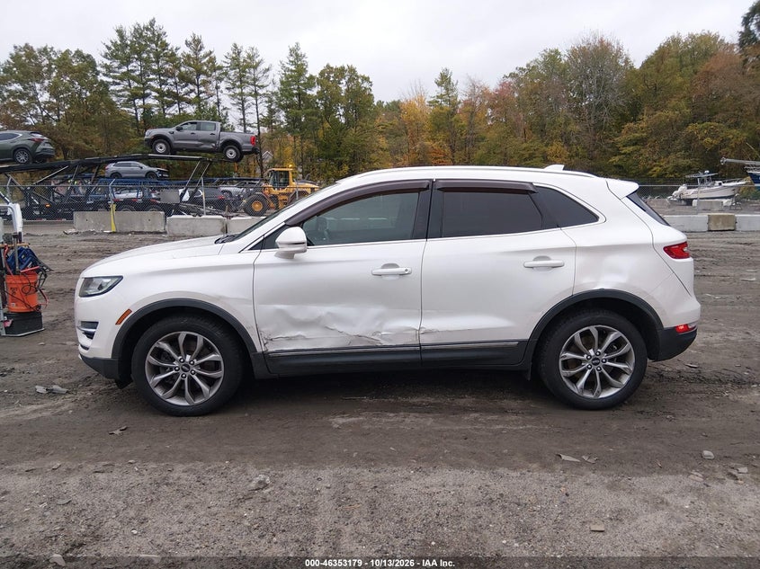 2019 LINCOLN MKC SELECT · Photo 14