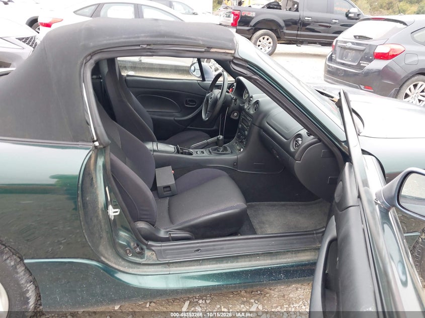 MAZDA MX-5 MIATA 2003 VIN JM1NB353030304776