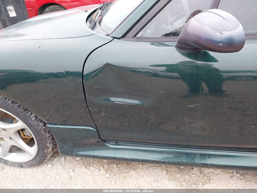 MAZDA MX-5 MIATA 2003 VIN JM1NB353030304776