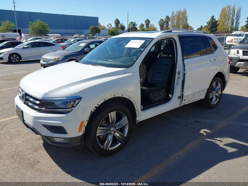 2018 Volkswagen Tiguan 2.0T Sel Premium, Неизвестно, IAAI, VIN 3VV4B7AX4JM091791 — фото 2