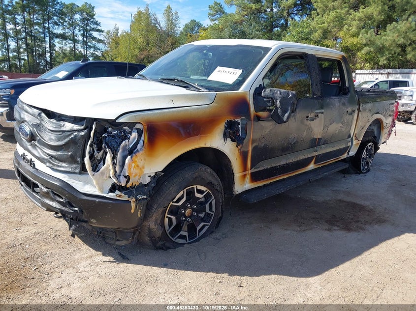 Vin: 1ftvw1elxpwg36963, lot: 46853699, ford f-150 lightning pro 20232