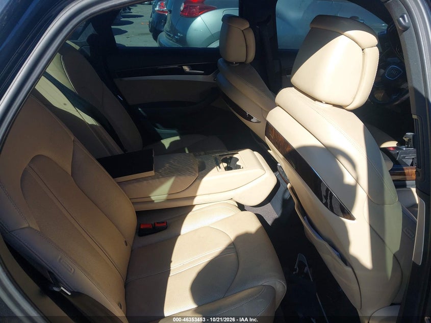 AUDI A8 2011 VIN WAUAVAFD5BN022388