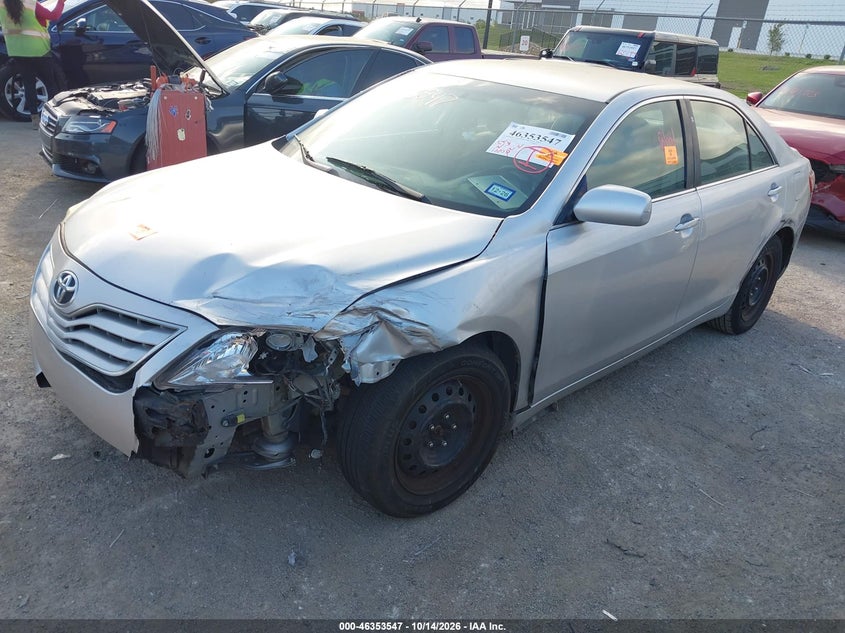 2010 Toyota Camry Le, Невідомо, IAAI, VIN 4T1BF3EK6AU089114 — фото 2