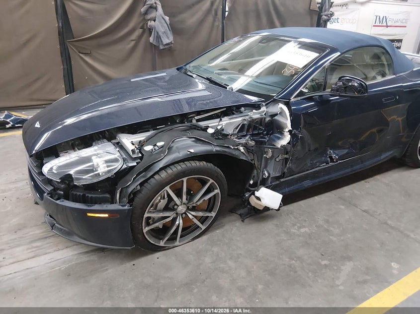 ASTON-MARTIN V8 VANTAGE 2014 VIN SCFEKBBKXEGD17944
