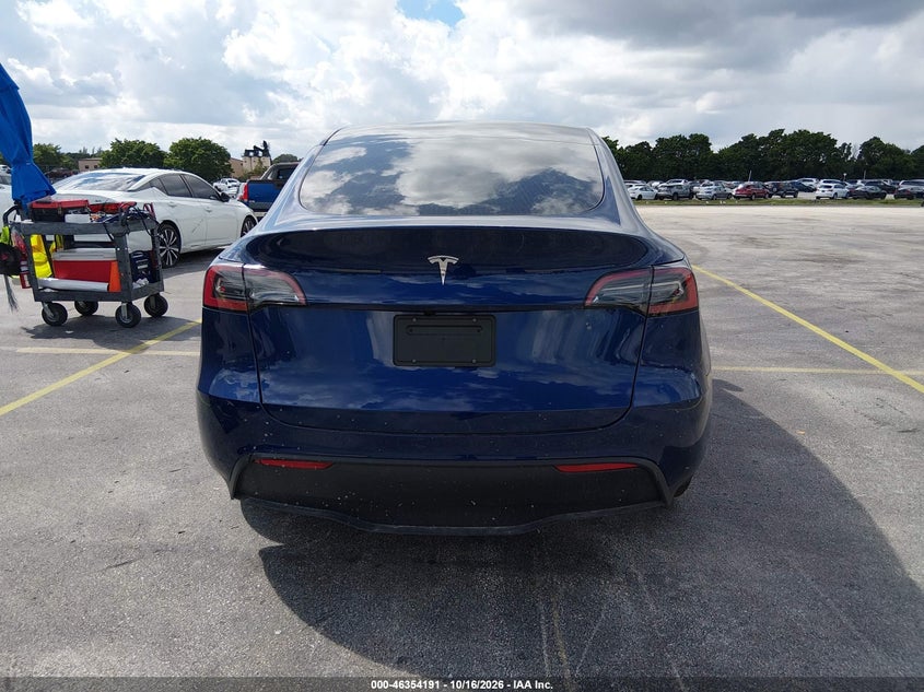 2025 TESLA MODEL Y LONG RANGE DUAL MOTOR REAR-WHEEL DRIVE · Фото 17