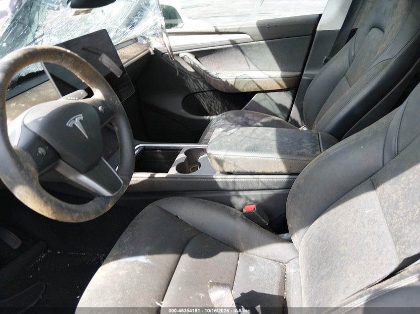 2025 TESLA MODEL Y LONG RANGE DUAL MOTOR REAR-WHEEL DRIVE · Фото 22