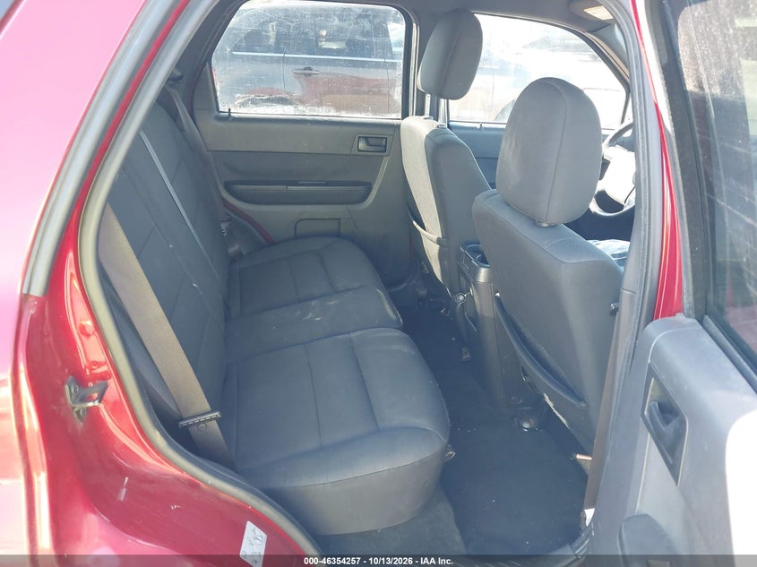 2010 FORD ESCAPE XLT · Photo 8