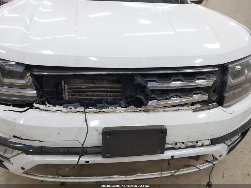 2019 VOLKSWAGEN ATLAS 3.6L V6 SE W/TECHNOLOGY R-LINE · Фото 6